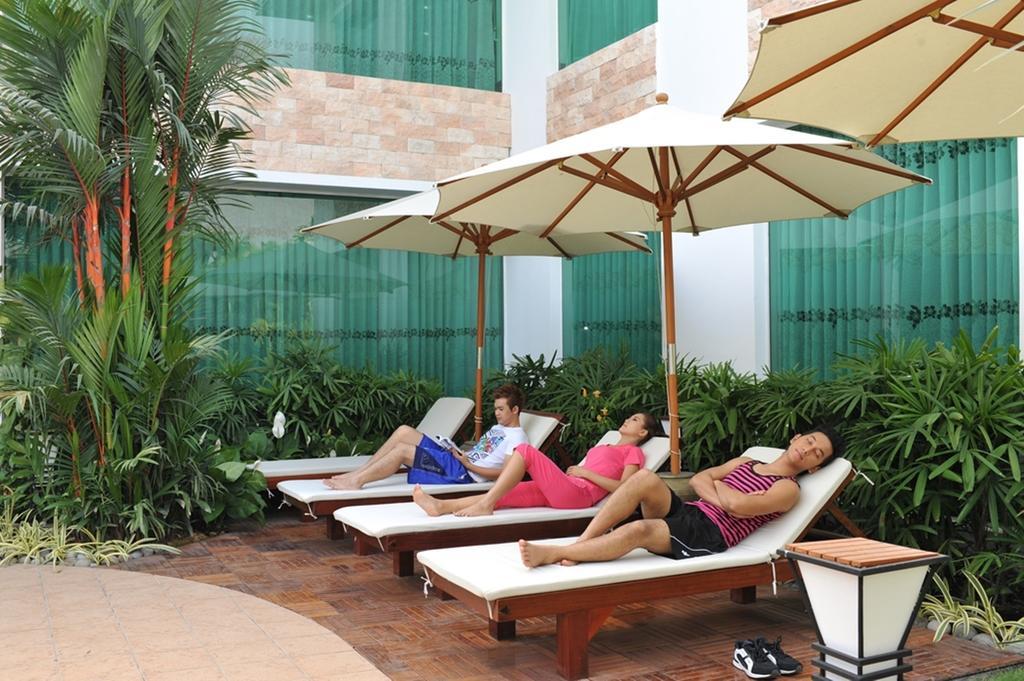 Palm Spring Resort Rangun Zewnętrze zdjęcie