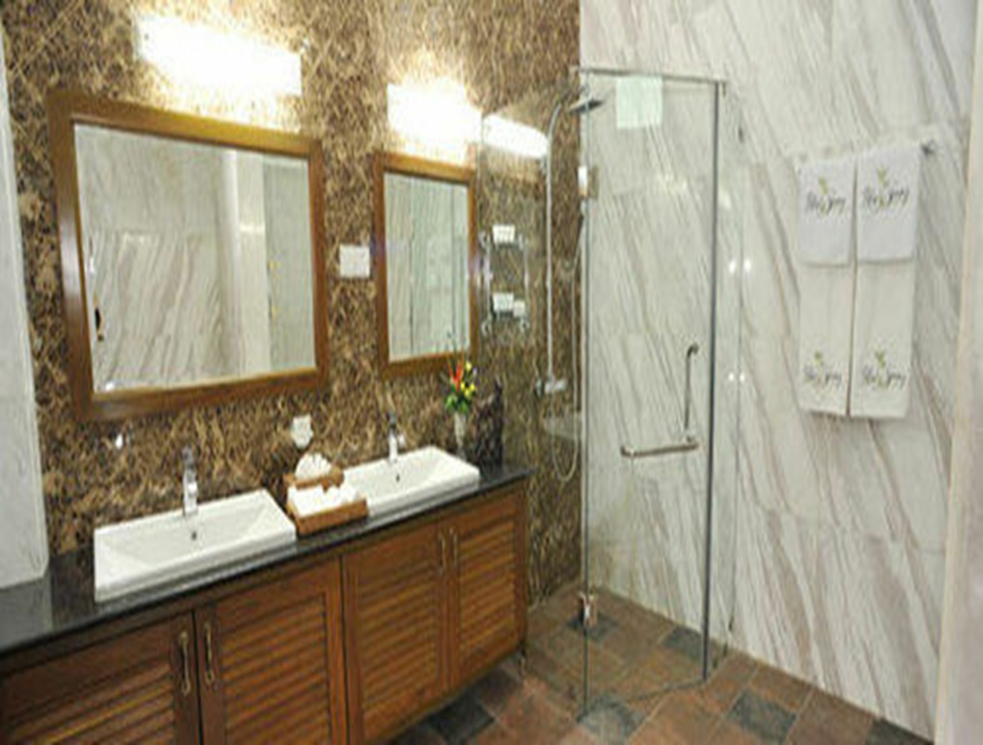 Palm Spring Resort Rangun Zewnętrze zdjęcie